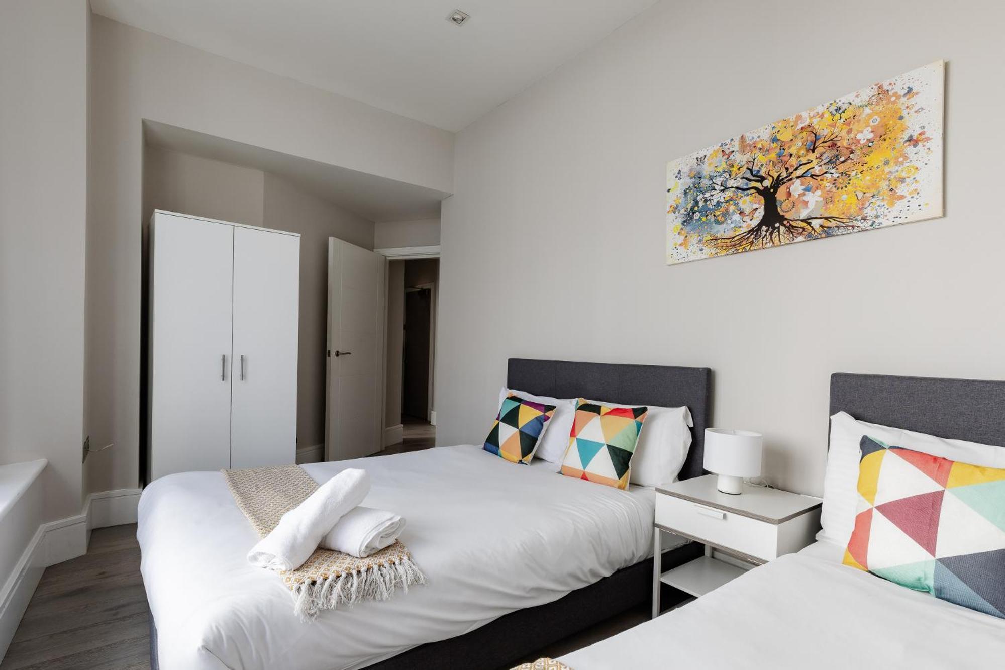 Superb Apartments Opposite Edgware Road Station Londres Chambre photo